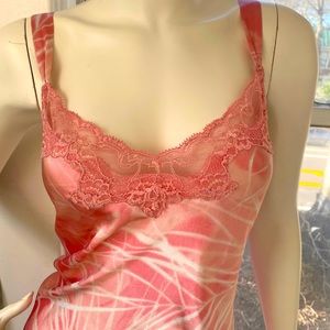Silky pink Oscar De La Renta slip